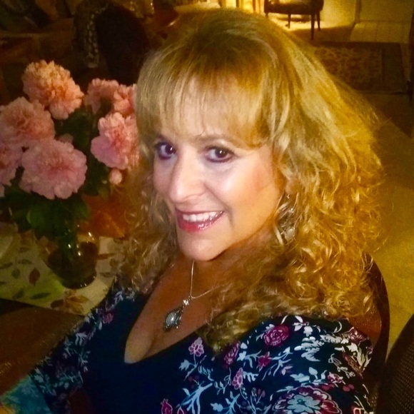 Meet your Posher, Cheryl - Picture 10 of 16